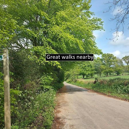 Stunning Countryside Views & Private Balcony! Cozy Room, 3 Miles To Lyme Regis - Free Parking & Wifi Axminster Eksteriør bilde