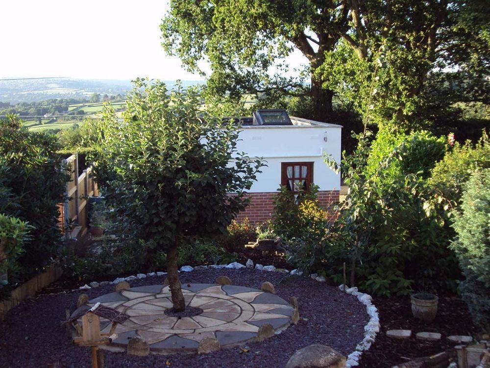 Stunning Countryside Views & Private Balcony! Cozy Room, 3 Miles To Lyme Regis - Free Parking & Wifi Axminster Eksteriør bilde