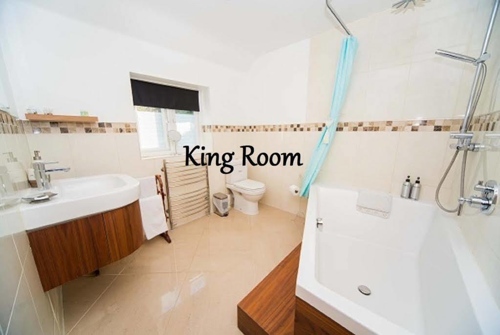 Stunning Countryside Views & Private Balcony! Cozy Room, 3 Miles To Lyme Regis - Free Parking & Wifi Axminster Eksteriør bilde